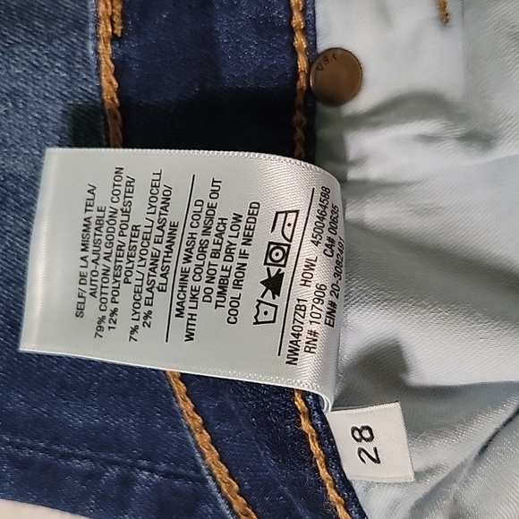 Hudson Krista Super Skinny Jean  Ristana Wash Size 28 Or U.S Size 6 - Picture 15 of 15